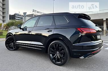 Внедорожник / Кроссовер Volkswagen Touareg 2020 в 