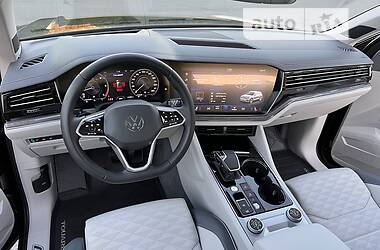 Внедорожник / Кроссовер Volkswagen Touareg 2020 в 