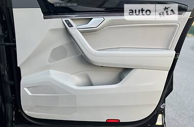 Внедорожник / Кроссовер Volkswagen Touareg 2020 в 