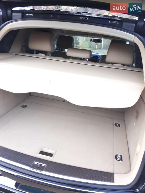 Позашляховик / Кросовер Volkswagen Touareg 2005 в Львові