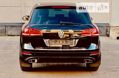 Внедорожник / Кроссовер Volkswagen Touareg 2013 в Одессе