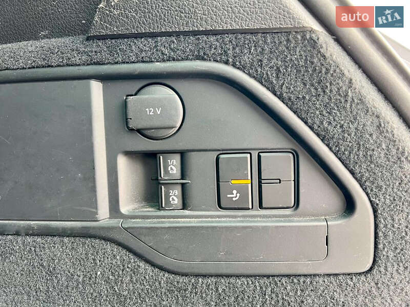Внедорожник / Кроссовер Volkswagen Touareg 2014 в Харькове