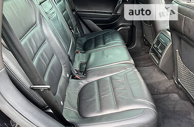 Внедорожник / Кроссовер Volkswagen Touareg 2010 в 
