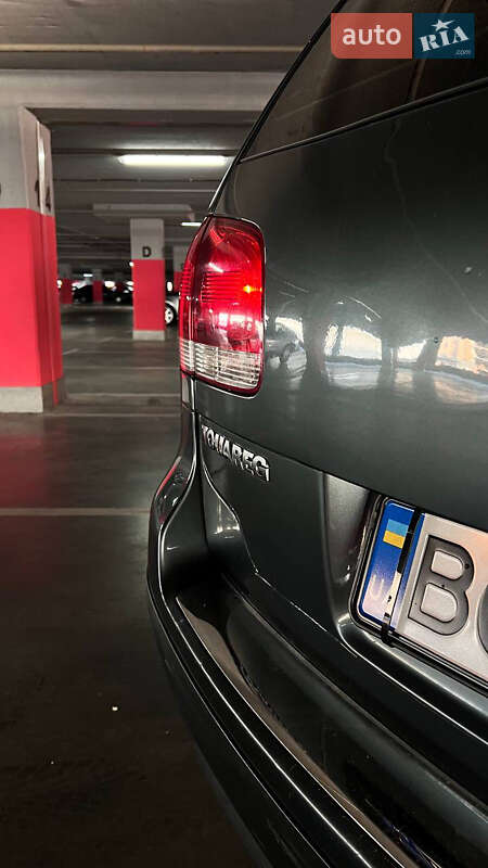 Позашляховик / Кросовер Volkswagen Touareg 2005 в Львові