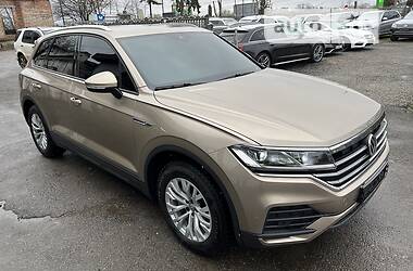 Позашляховик / Кросовер Volkswagen Touareg 2019 в Тернополі