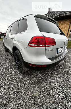 Внедорожник / Кроссовер Volkswagen Touareg 2011 в Ковеле