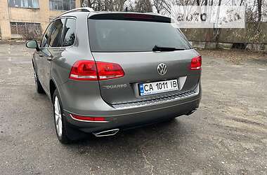 Внедорожник / Кроссовер Volkswagen Touareg 2010 в 