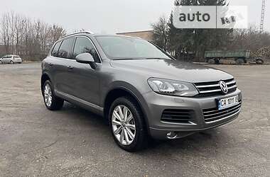 Внедорожник / Кроссовер Volkswagen Touareg 2010 в 