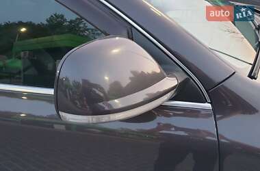 Внедорожник / Кроссовер Volkswagen Touareg 2010 в 