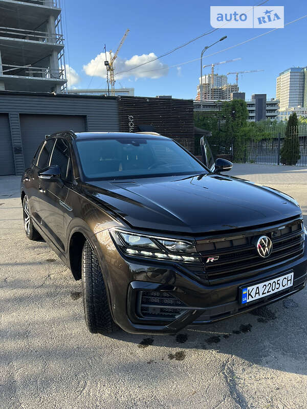 Позашляховик / Кросовер Volkswagen Touareg 2021 в Софіївській Борщагівці