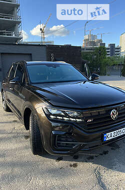 Внедорожник / Кроссовер Volkswagen Touareg 2021 в 
