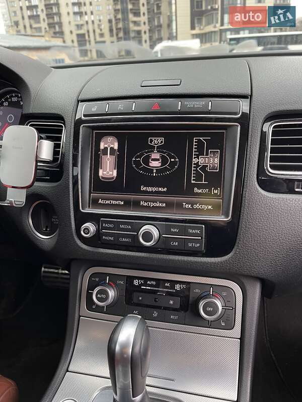 Внедорожник / Кроссовер Volkswagen Touareg 2015 в Киеве фото 20 Внедорожник / Кроссовер Volkswagen Touareg 2015 в Киеве