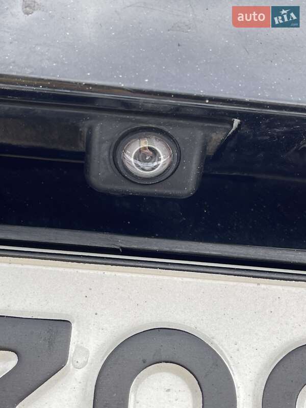 Внедорожник / Кроссовер Volkswagen Touareg 2015 в Киеве фото 34 Внедорожник / Кроссовер Volkswagen Touareg 2015 в Киеве