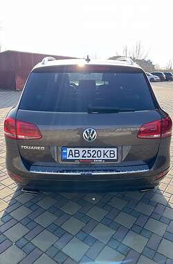 Позашляховик / Кросовер Volkswagen Touareg 2012 в 