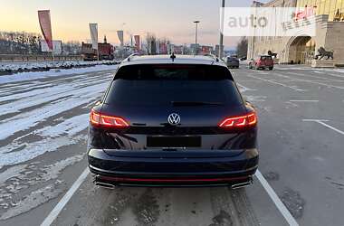 Внедорожник / Кроссовер Volkswagen Touareg 2020 в Киеве