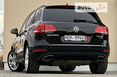 Внедорожник / Кроссовер Volkswagen Touareg 2011 в 