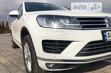 Позашляховик / Кросовер Volkswagen Touareg 2016 в Луцьку