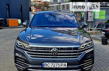 Позашляховик / Кросовер Volkswagen Touareg 2022 в Львові