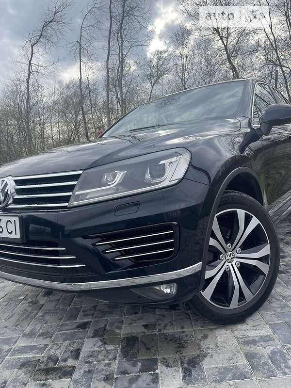 Позашляховик / Кросовер Volkswagen Touareg 2015 в Рівному фото 3 Позашляховик / Кросовер Volkswagen Touareg 2015 в Рівному