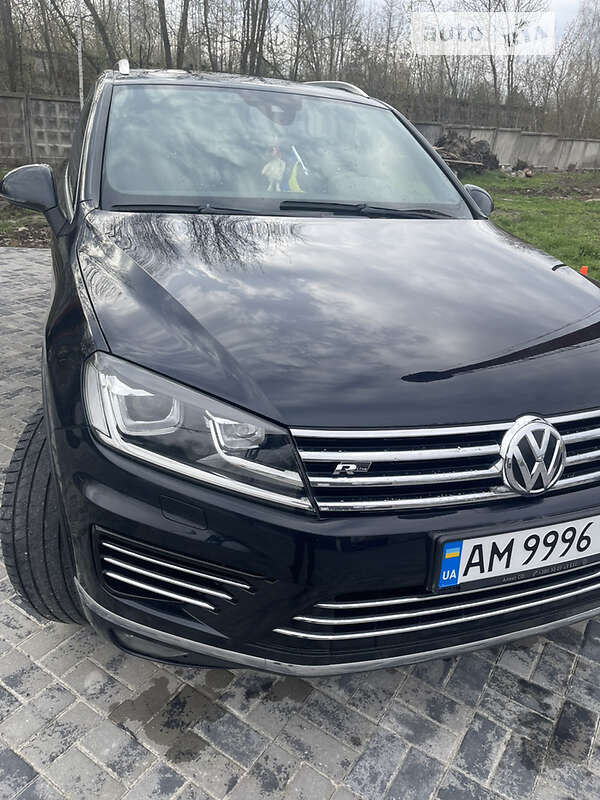 Позашляховик / Кросовер Volkswagen Touareg 2015 в Рівному фото 8 Позашляховик / Кросовер Volkswagen Touareg 2015 в Рівному