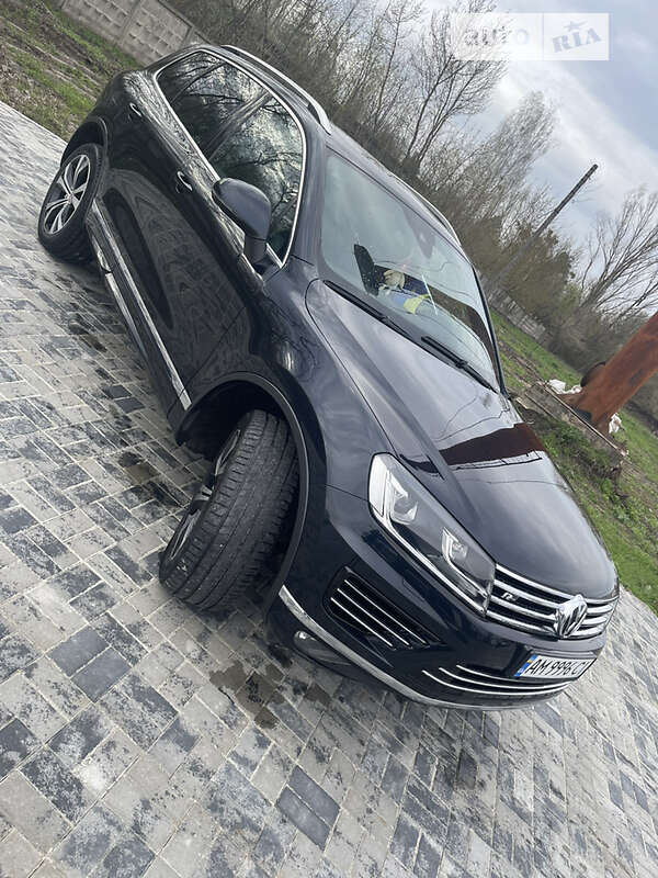 Позашляховик / Кросовер Volkswagen Touareg 2015 в Рівному фото 15 Позашляховик / Кросовер Volkswagen Touareg 2015 в Рівному