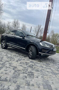 Позашляховик / Кросовер Volkswagen Touareg 2015 в  фото 29 Позашляховик / Кросовер Volkswagen Touareg 2015 в