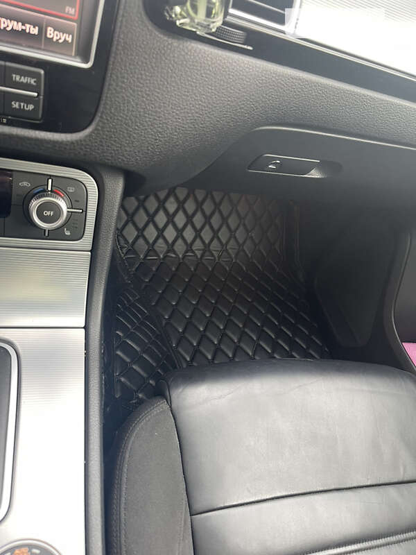 Позашляховик / Кросовер Volkswagen Touareg 2015 в Рівному фото 65 Позашляховик / Кросовер Volkswagen Touareg 2015 в Рівному