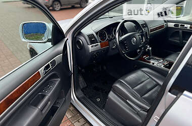 Внедорожник / Кроссовер Volkswagen Touareg 2007 в 