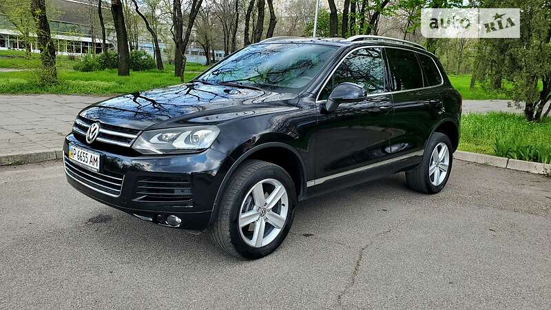 Внедорожник / Кроссовер Volkswagen Touareg 2010 в Запорожье
