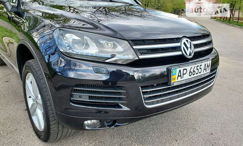 Внедорожник / Кроссовер Volkswagen Touareg 2010 в Запорожье