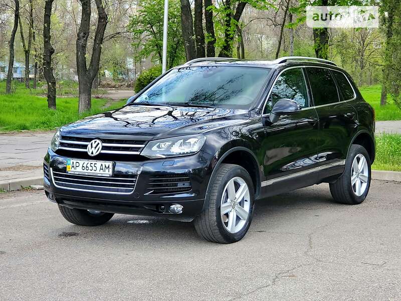 Внедорожник / Кроссовер Volkswagen Touareg 2010 в Запорожье