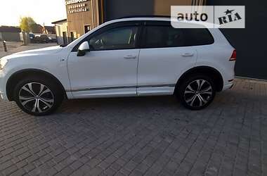 Внедорожник / Кроссовер Volkswagen Touareg 2013 в Виннице