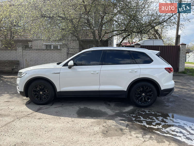 Внедорожник / Кроссовер Volkswagen Touareg 2020 в Харькове