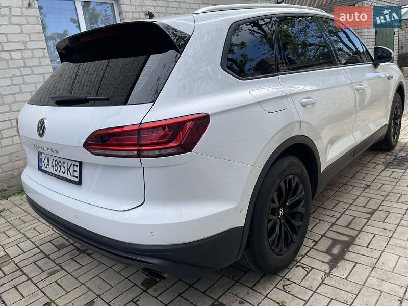 Внедорожник / Кроссовер Volkswagen Touareg 2020 в Харькове