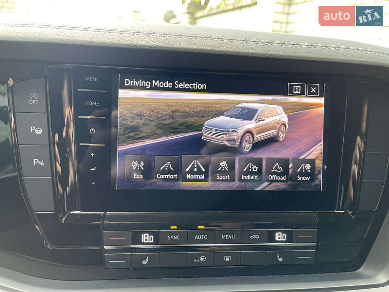 Внедорожник / Кроссовер Volkswagen Touareg 2020 в Харькове