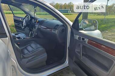 Внедорожник / Кроссовер Volkswagen Touareg 2006 в Львове