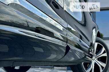 Позашляховик / Кросовер Volkswagen Touareg 2016 в 