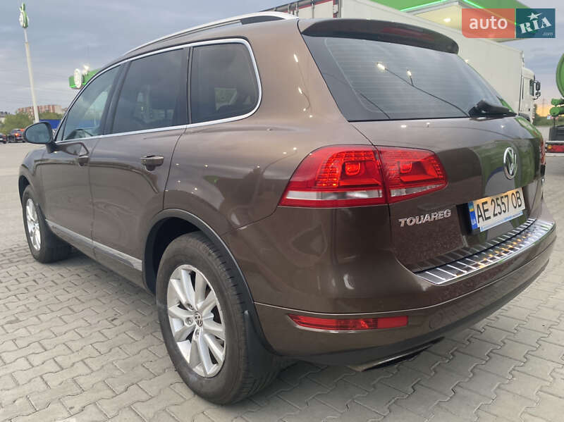 Позашляховик / Кросовер Volkswagen Touareg 2013 в Мукачевому