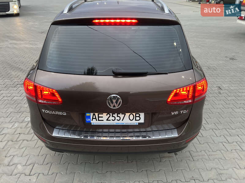 Позашляховик / Кросовер Volkswagen Touareg 2013 в Мукачевому