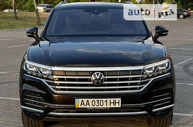 Внедорожник / Кроссовер Volkswagen Touareg 2020 в 
