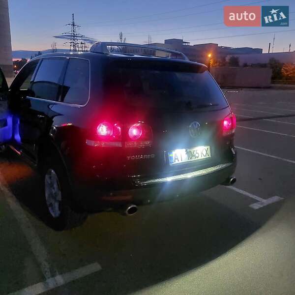Позашляховик / Кросовер Volkswagen Touareg 2008 в Києві