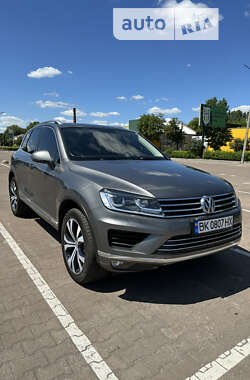 Внедорожник / Кроссовер Volkswagen Touareg 2017 в Житомире