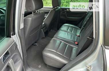 Внедорожник / Кроссовер Volkswagen Touareg 2006 в Чернигове