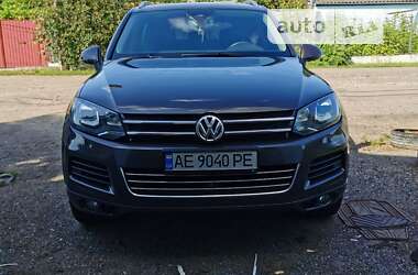 Внедорожник / Кроссовер Volkswagen Touareg 2012 в Днепре