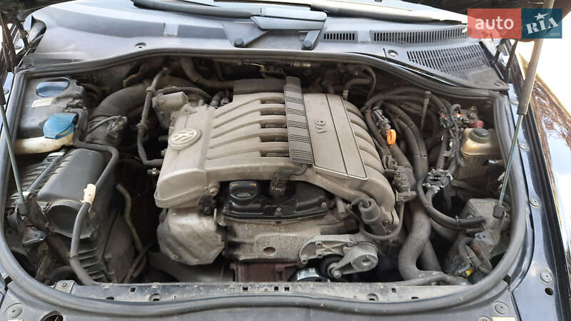 Внедорожник / Кроссовер Volkswagen Touareg 2007 в Львове