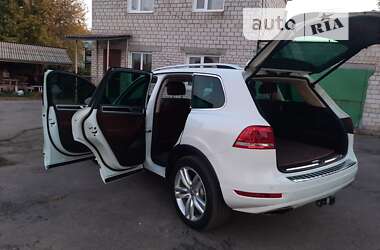 Внедорожник / Кроссовер Volkswagen Touareg 2012 в Умани