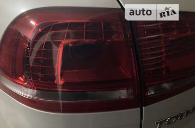 Внедорожник / Кроссовер Volkswagen Touareg 2015 в 