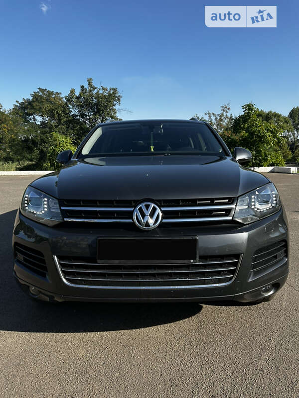 Позашляховик / Кросовер Volkswagen Touareg 2014 в Костянтинівці