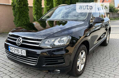 Внедорожник / Кроссовер Volkswagen Touareg 2013 в 