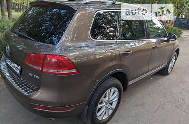 Внедорожник / Кроссовер Volkswagen Touareg 2011 в Одессе